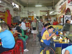 loncherias in Central Mercado